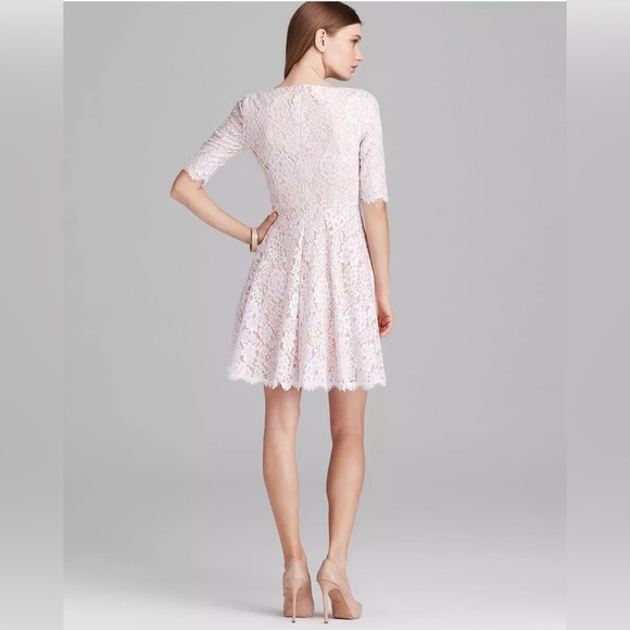 Monique Lhuillier Petal White Lace Mini Dress US 0 - Picture 2 of 7